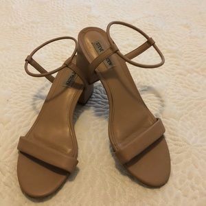 Steve Madden Gently Used Nude Leather Block Sandal